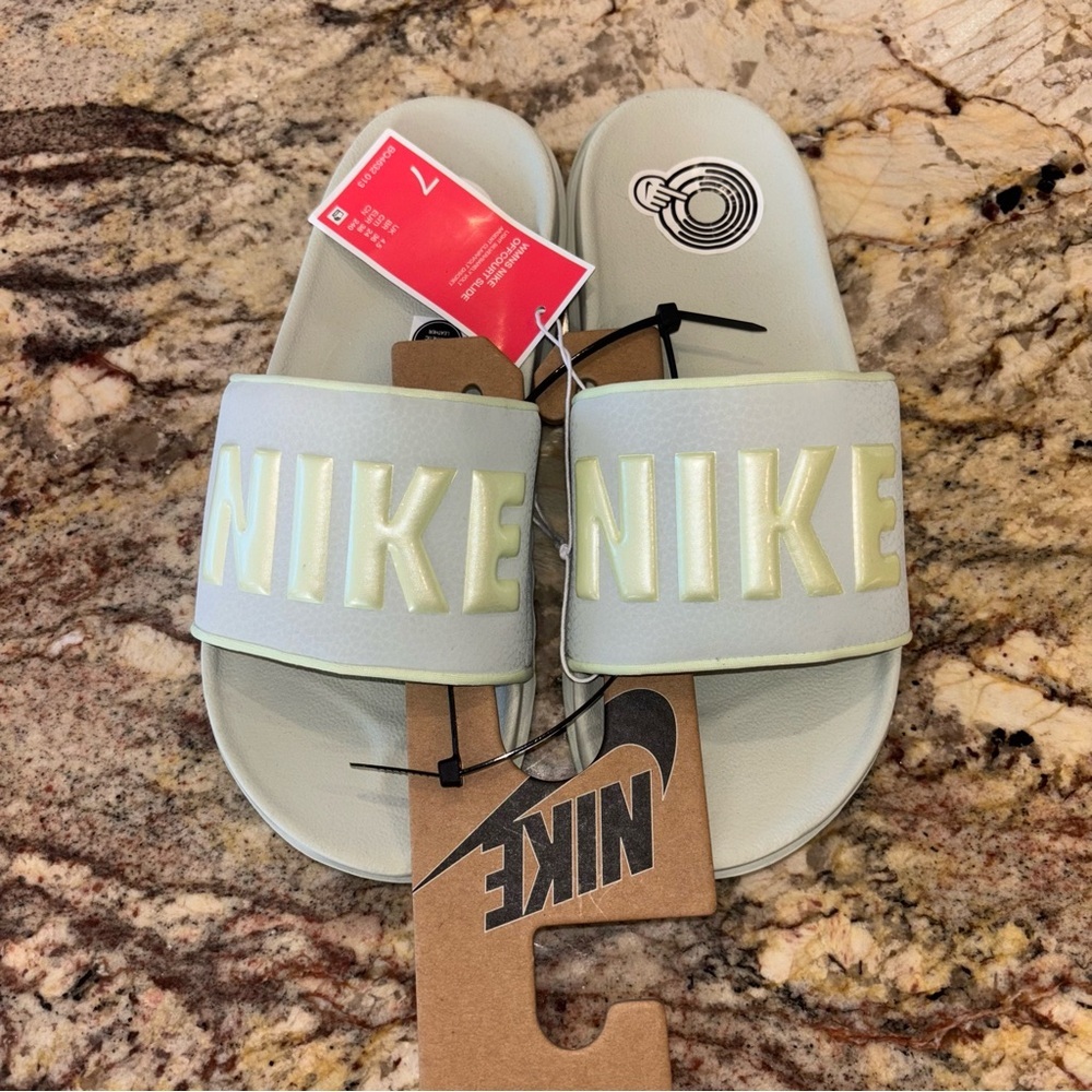 Nike Off Court Slide Sandals NWT